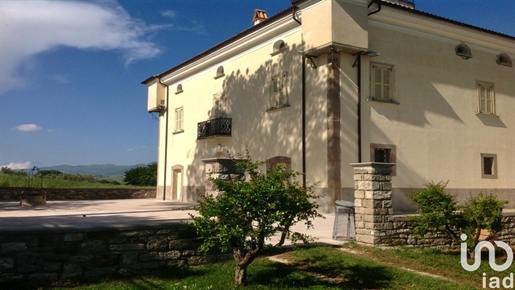 Maison individuelle / Villa à vendre 765 m² - 6 chambres - Civitanova del Sannio