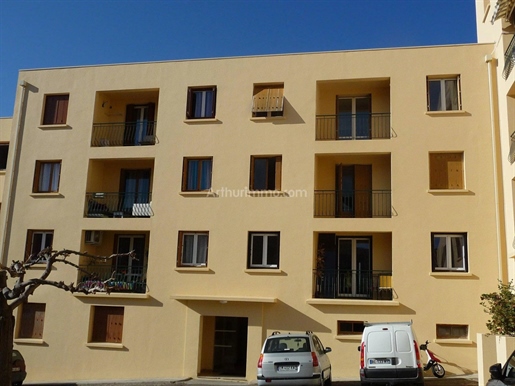 Appartement T4 - 85 m² - Calvi Centrum