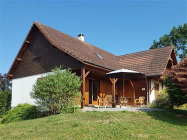 Large family house for sale in Moulins-Engilbert (Morvan)