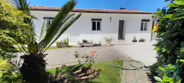 Home / Villa met 3 Kamers in Braga met 206,00 m²