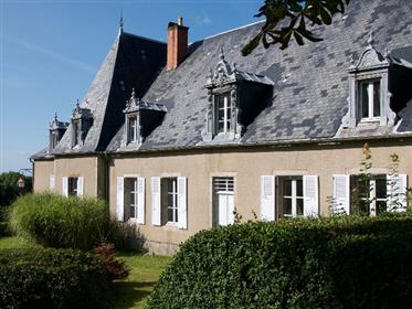 Schloss | Ouroux-en-Morvan (58230) - 13 Zimmer - 500 m²