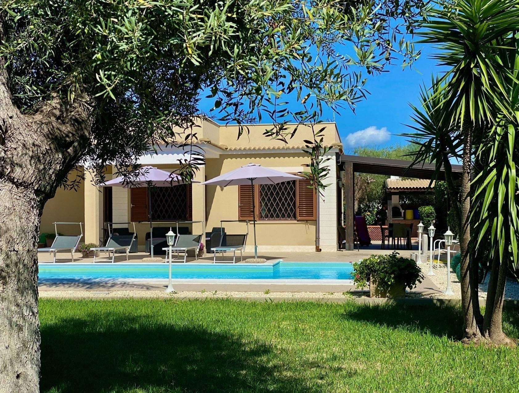 Purchase: House (96100)