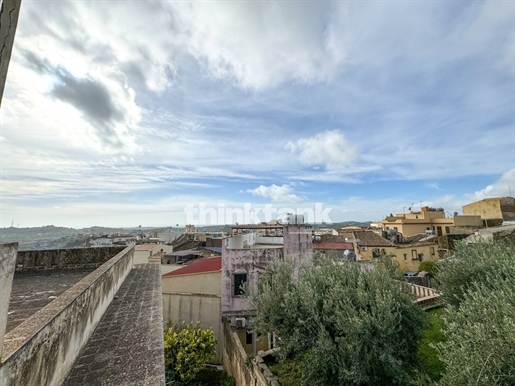 Apartment 110 m2 in Noto