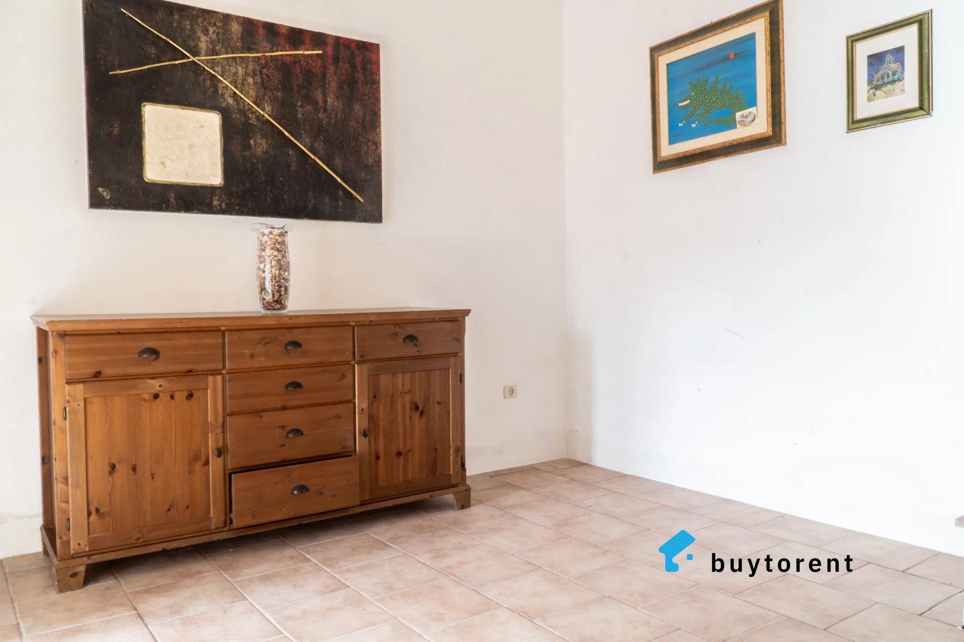 Two-room apartment to renovate in Bosa, Oristano