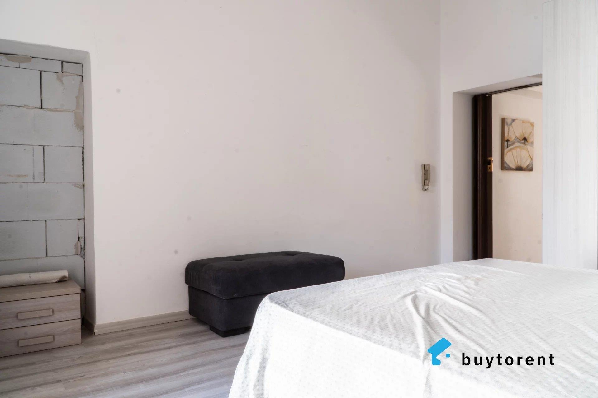 Two-room apartment to renovate in Bosa, Oristano