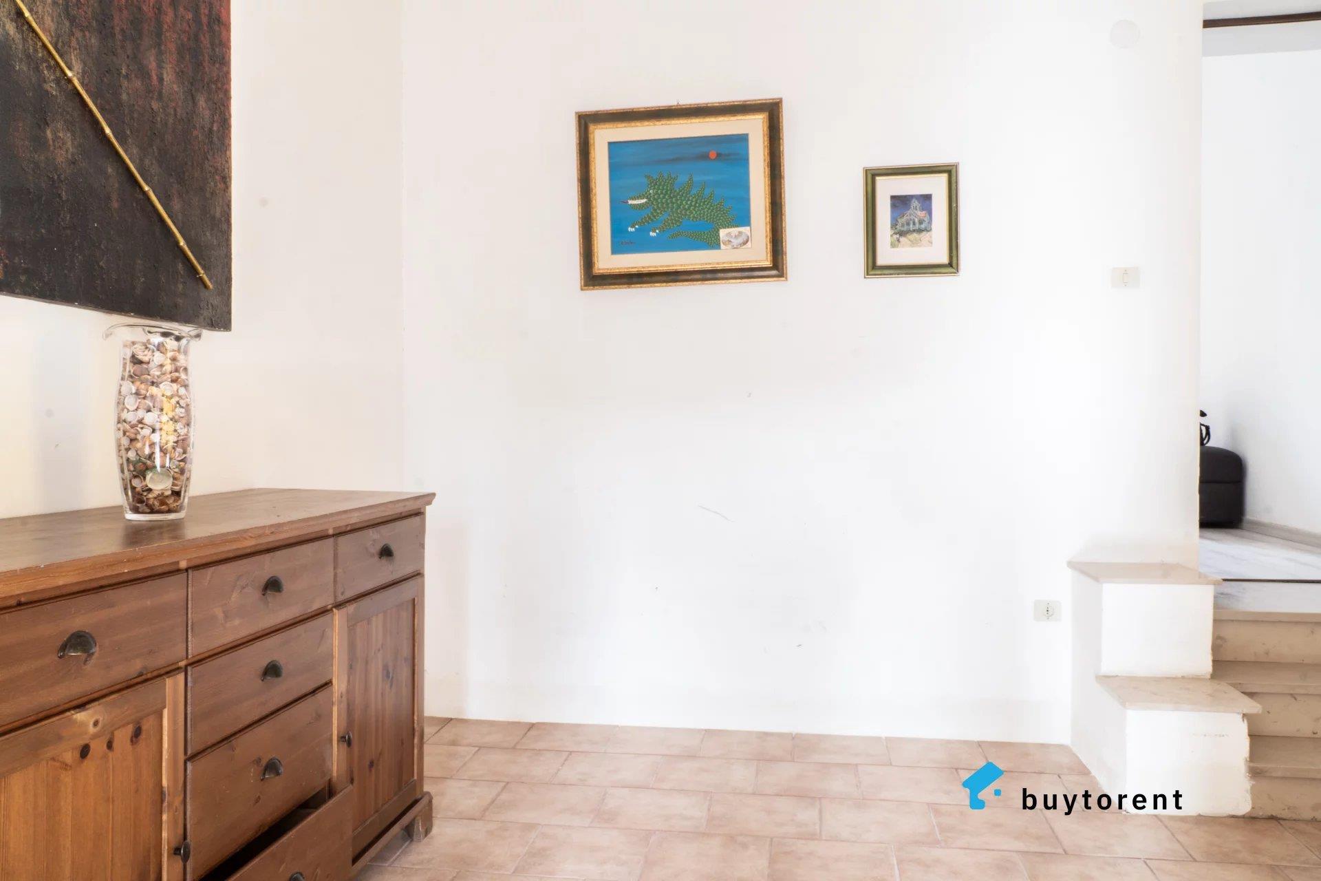 Two-room apartment to renovate in Bosa, Oristano