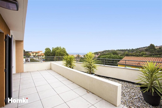 T3 apartment of 82m², terrace of 45m², parking space, sea view