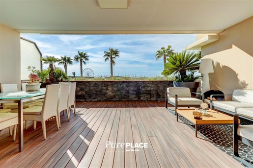 Marseille: The beach 8th arrondissement - Apartment T4 with terraces and sea view