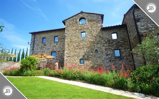 Affascinante Borgo Con Piscina Immerso Nella Natura - Castellina In Chianti