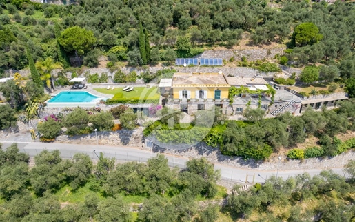 Villa With Pool And Wonderful Panoramic View On Portofino Promontory