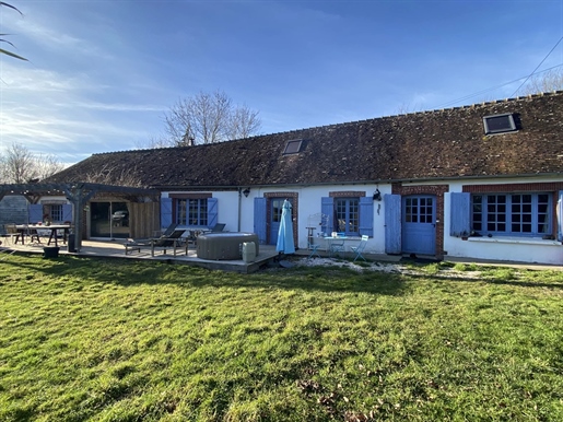 Affascinante casa colonica ristrutturata in Normandia