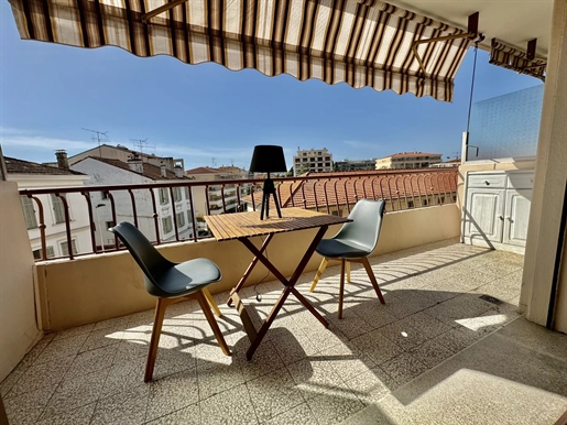 Cannes for sale 2 rooms near city center