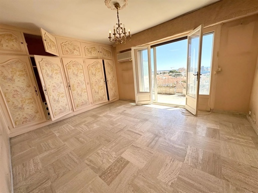 Cannes Sale 3 Room Flat To Renovate