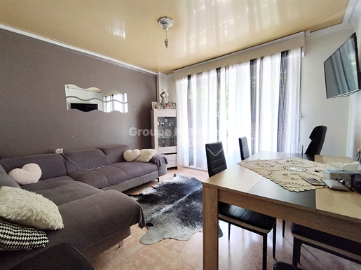 Purchase: Apartment (06110)
