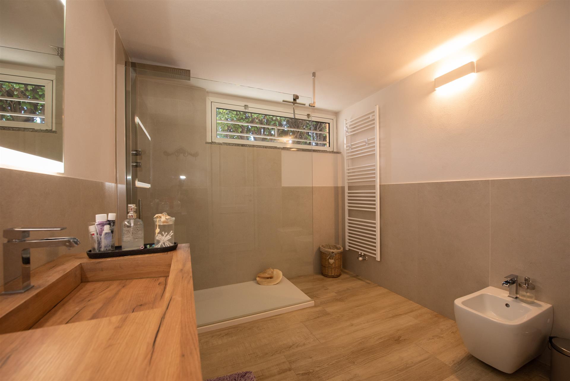 Wonderful 20's renovated house with garden in Castronno
