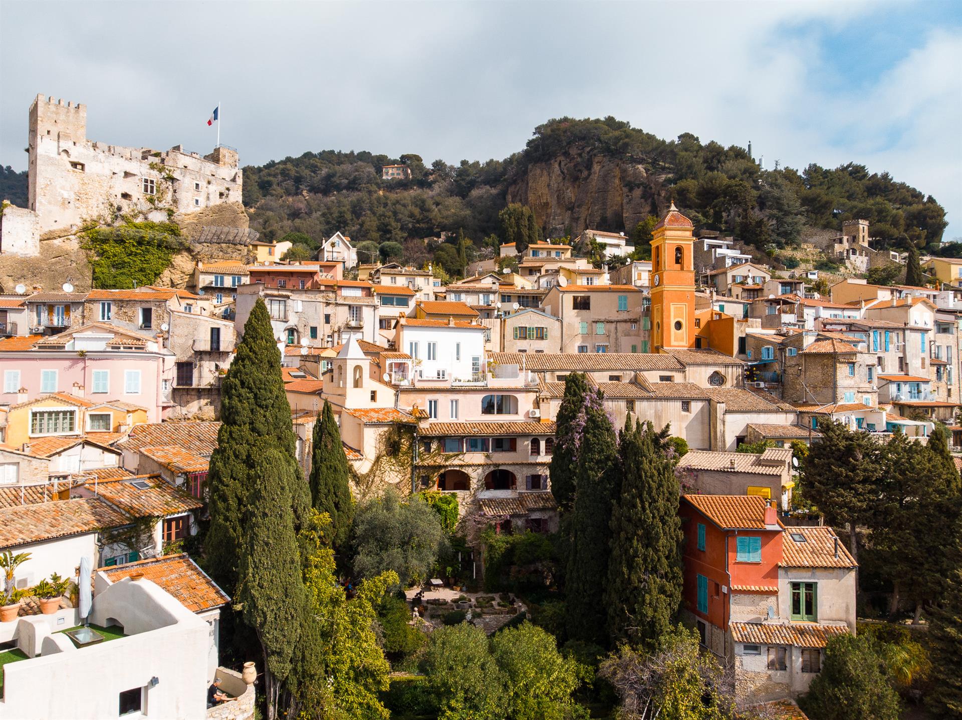 L'aumônerie, historisch landgoed in het hart van Roquebrune.