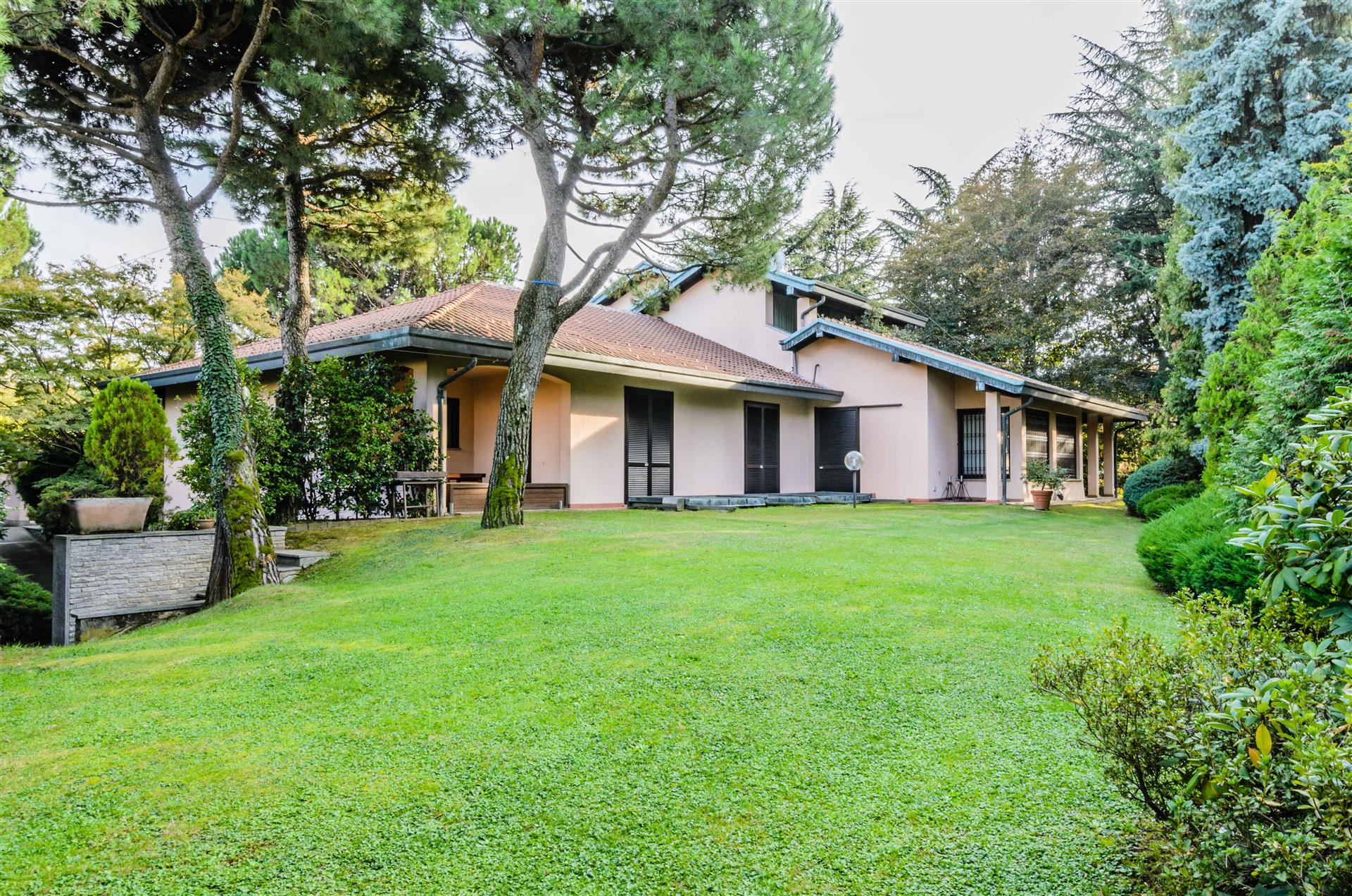 Wonderful 70's design property with private pool and cinema