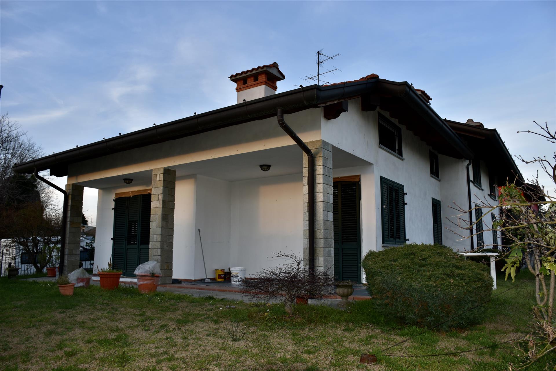 Villa rénovée à vendre à Veniano