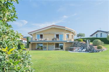 Moderne Villa in der Nähe von Como, Mailand und der Schweiz