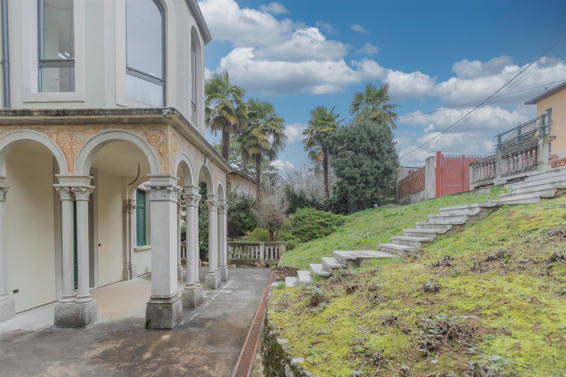 Villa totalmente renovada en el municipio de Monte Rosso