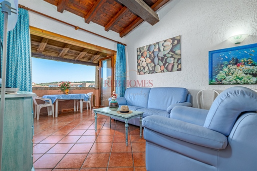  Trilocale panoramique en résidence avec piscine