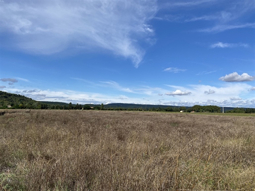 Piolenc, Building land 450m2 free from builder near the A7/A9 and Orange motorway entrances.