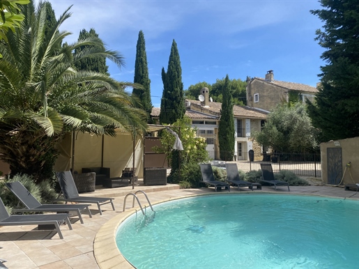 Caderousse, 5 minutes from the A7/A9 Orange interchange, 30 minutes from Avignon Tgv station, Mas wi