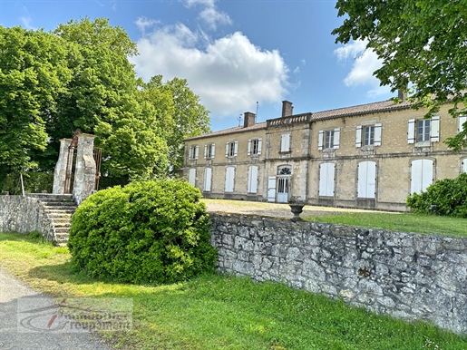 Former Wine Chateau and its Vineyards - Sainte Foy La Grande 33220