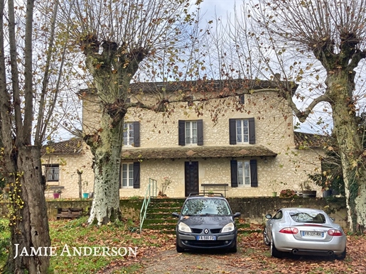 Groot Girondijns huis met land van 2,5ha - 33890 Pessac Sur Dordogne