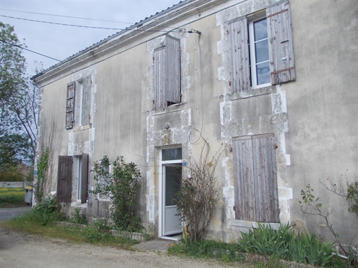 Charente-Style house to be renovated