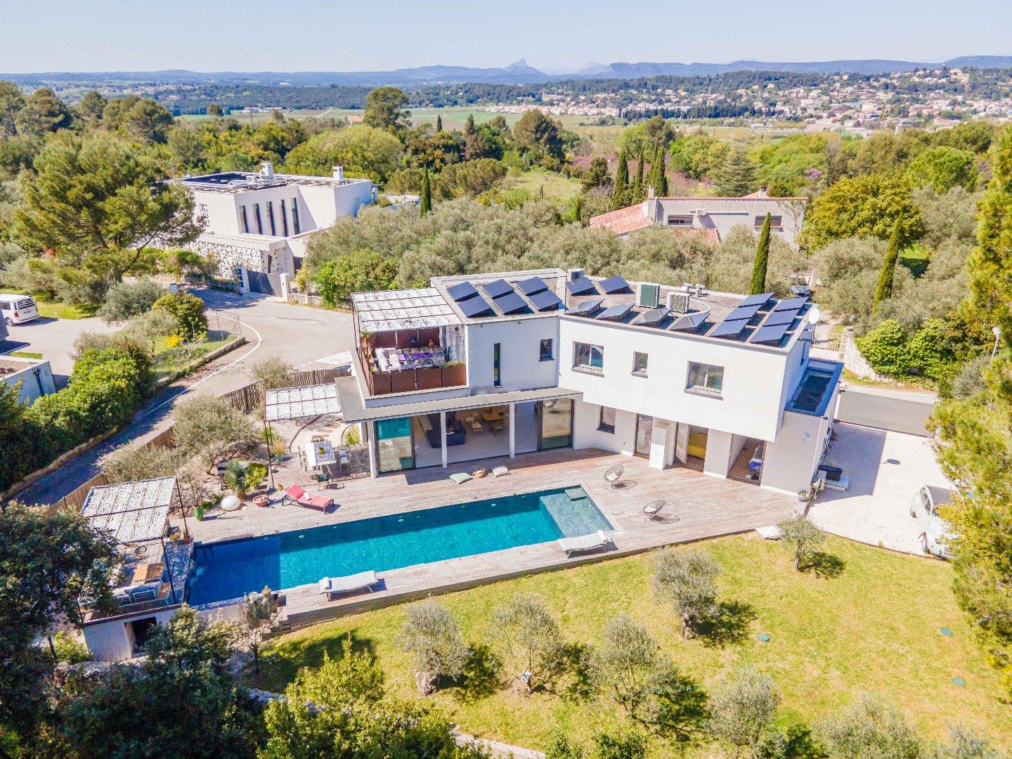 Architect-Designed villa