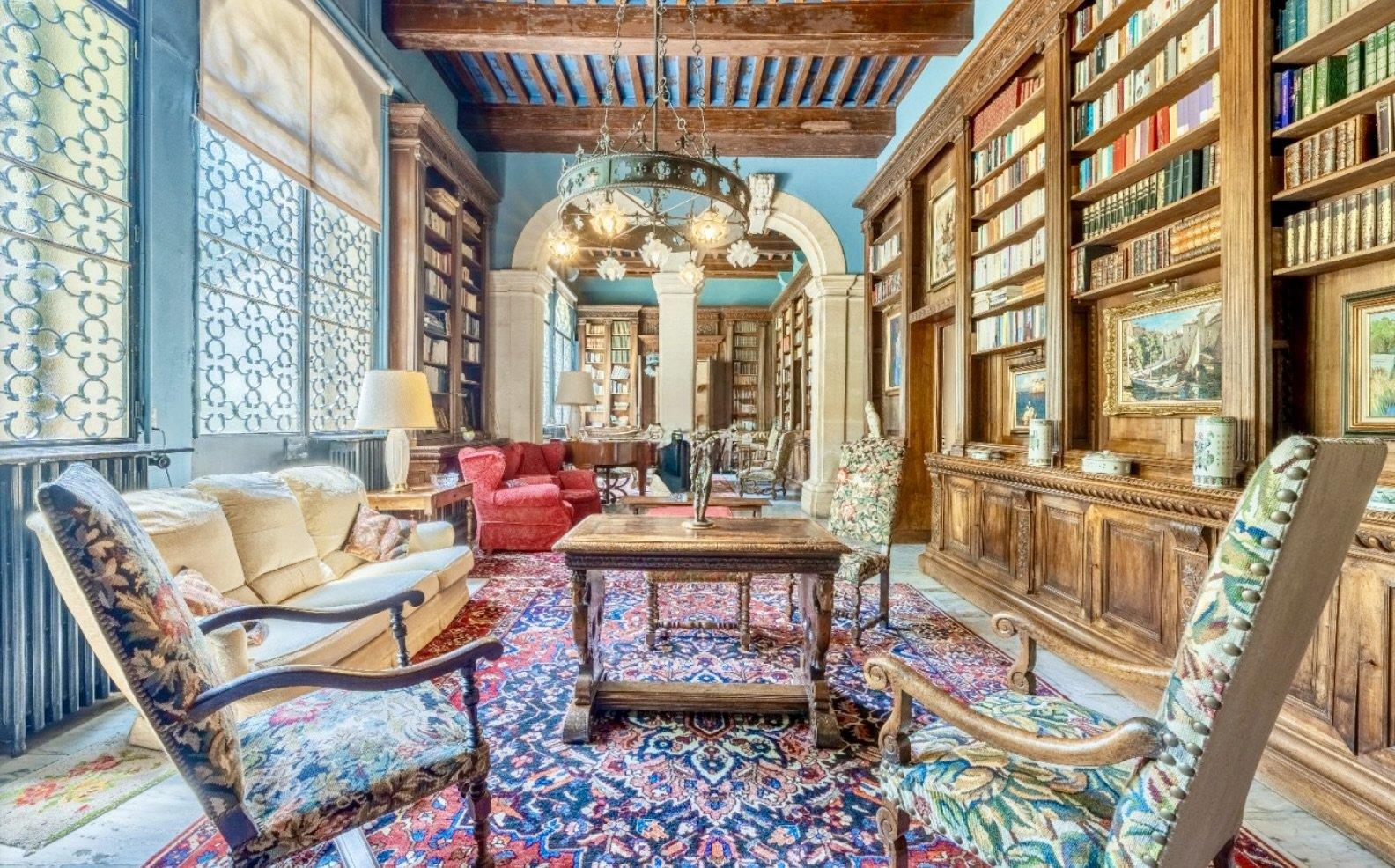 Compra: Vivenda (84800)