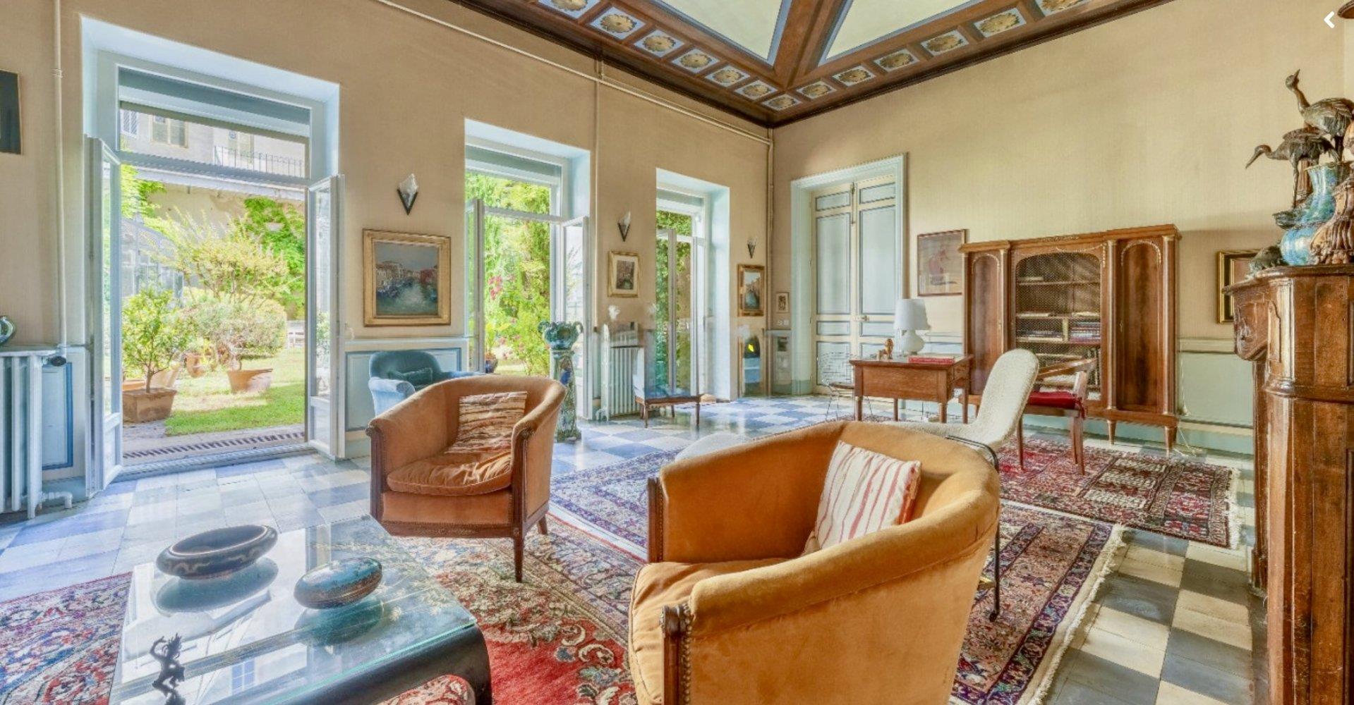 Compra: Vivenda (84800)