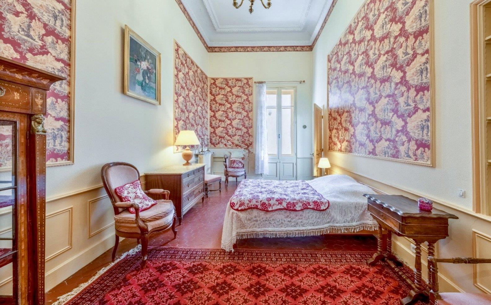 Compra: Vivenda (84800)