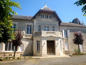Bourgeoisie House for Sale 