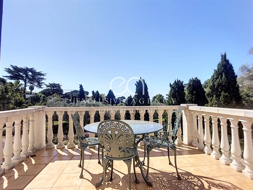Prestigious Villa Le Cannet Of 530m², Garden Of 2700m²