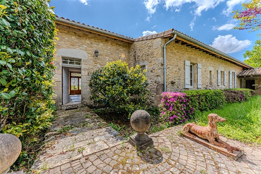 Exclusivity Bordeaux & Beyond - A fabulous property comprising over 36 hectares of mature grounds wi