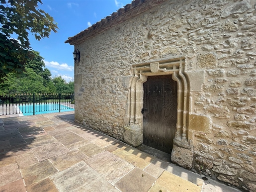 This stunning château has been beautifully preserved and sympathetically renovated, conserving many