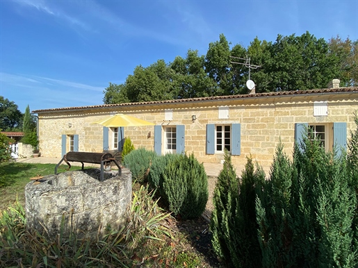 Autentica casa del viticoltore con piscina a soli 10 minuti dal bellissimo villaggio di Saint-Emili