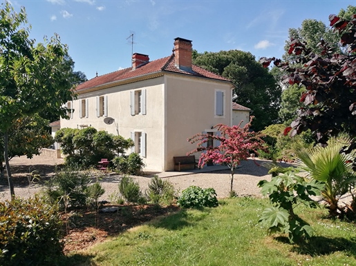 This formal maison de maitre has been extensively and well-restored throughout to provide a spacious
