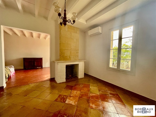 Beautiful Girondine house with great potential just 10 minutes from Saint-Émilion.