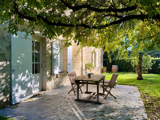 Charming property at the gateway to the Entre Deux Mers region.