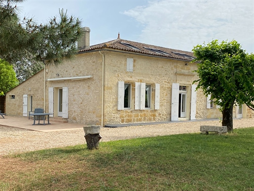 Great business potential for this property with 2 stone houses next to St Emilion.