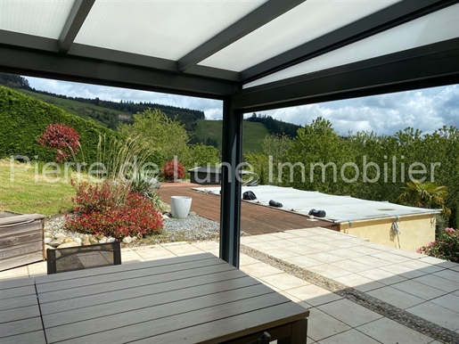Beaujolais, swimming pool and view