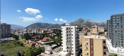 Vendita Appartamento 140 m² - 3 camere - Palermo