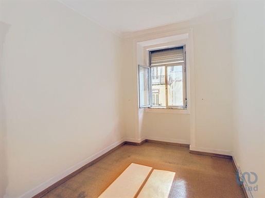 Apartment with 3 Rooms in Lisboa with 86,00 m²