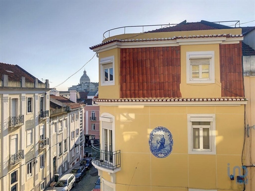 Apartment with 3 Rooms in Lisboa with 98,00 m²
