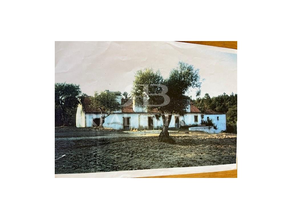 Montargil Dam - Hill With Ruins - Foro Do Montinho