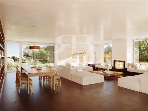 Errain avec Projet approuvé pour villa de 5 chambres + piscine, à Bicesse, Estoril / Cascais.