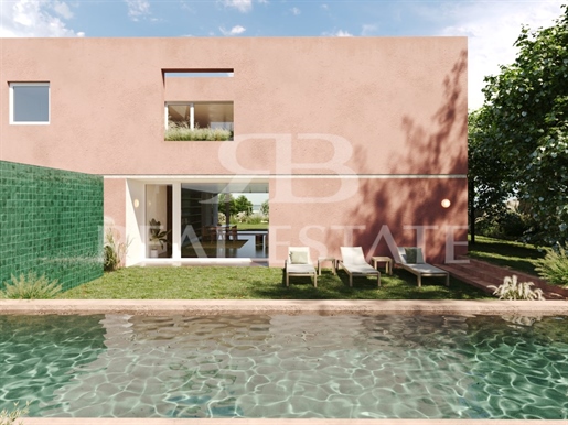Errain avec Projet approuvé pour villa de 5 chambres + piscine, à Bicesse, Estoril / Cascais.